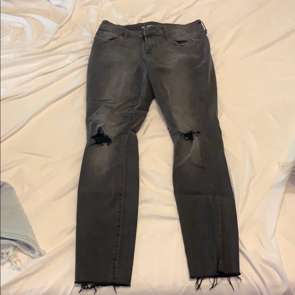 Old Navy Denim - Dark gray/ black old navy distressed jeans.